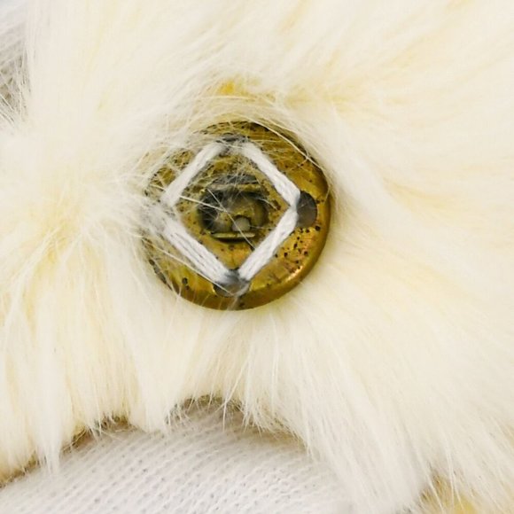 Chanel Fur Shawl Muffler Stole White Small Good - Picture 3 of 4